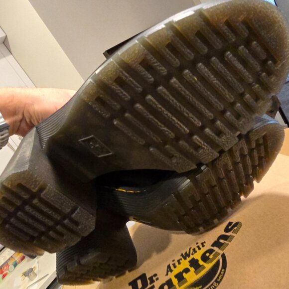 Dr. Martens Womens JESY Black Leather Ankle Boots Shoes US size 7 Air Wair NEW - Picture 10 of 15